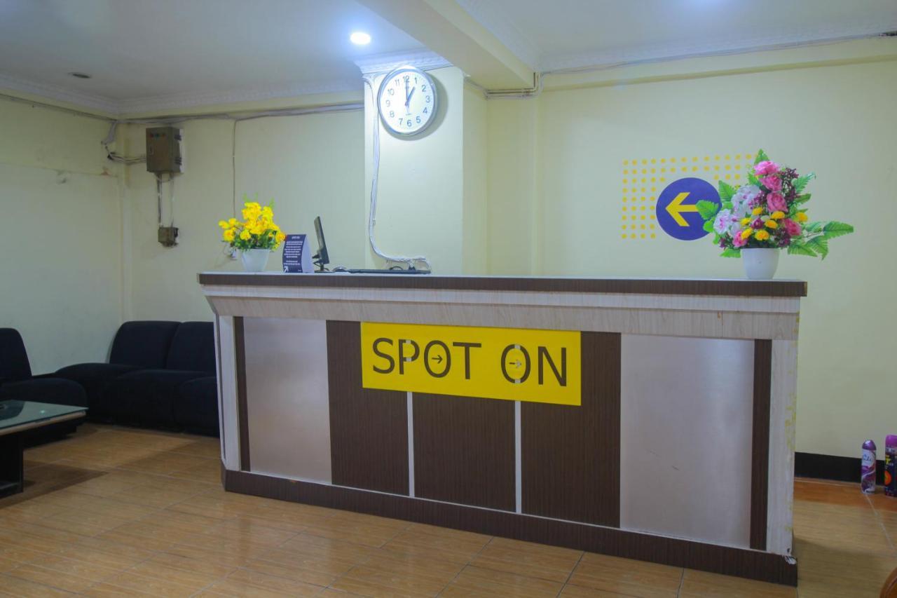 Spot On 2305 Andys Nur Penginapan Dumai Ngoại thất bức ảnh