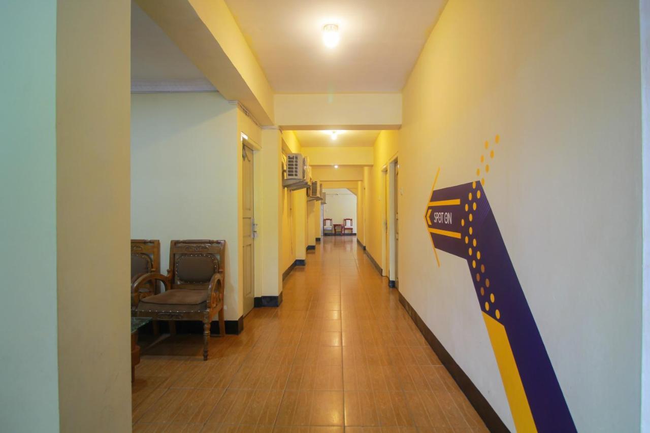 Spot On 2305 Andys Nur Penginapan Dumai Ngoại thất bức ảnh