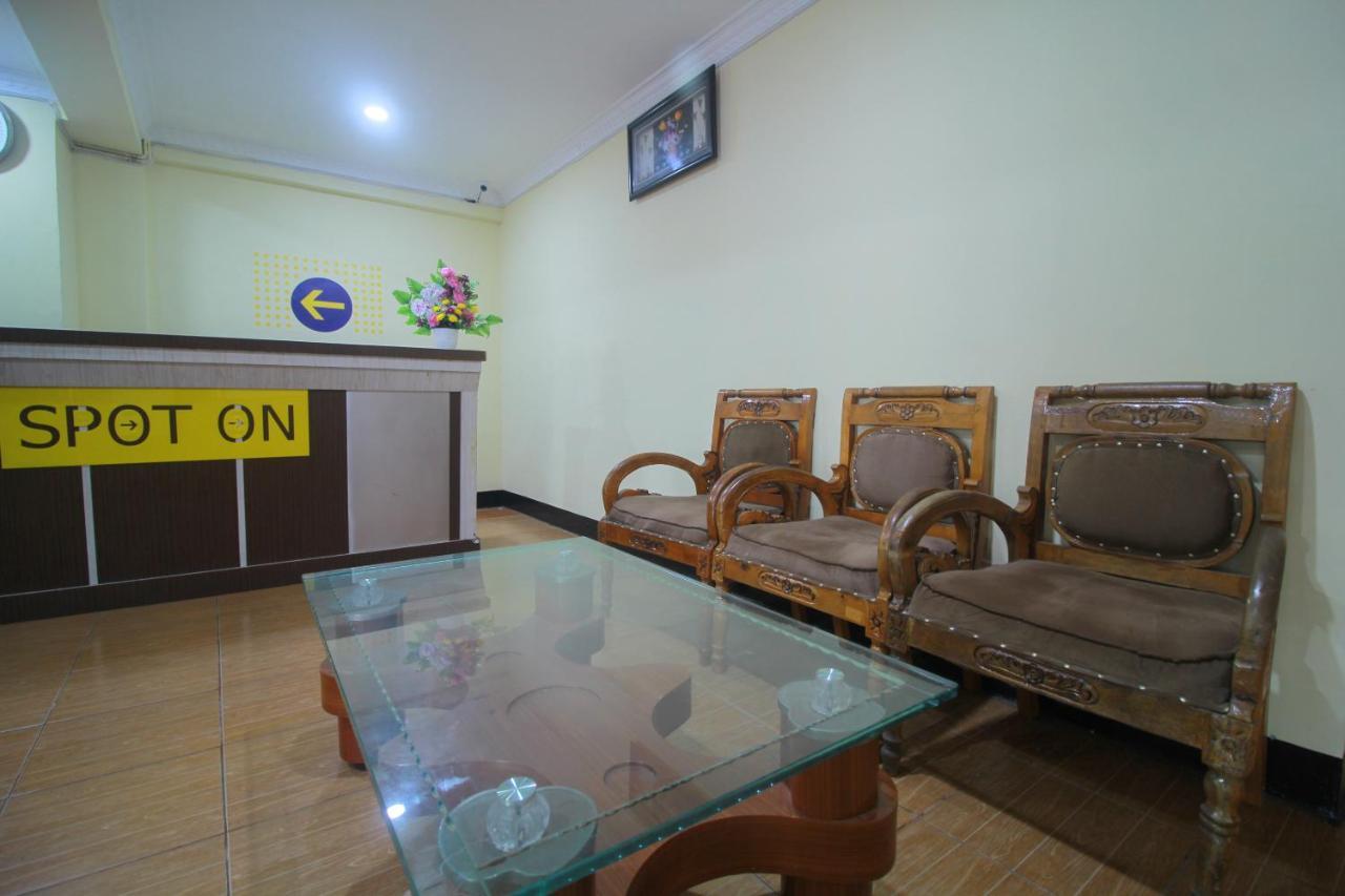 Spot On 2305 Andys Nur Penginapan Dumai Ngoại thất bức ảnh