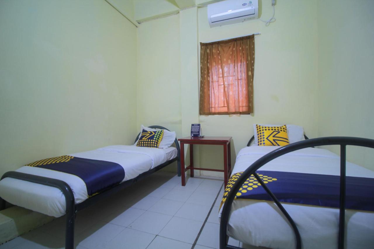 Spot On 2305 Andys Nur Penginapan Dumai Ngoại thất bức ảnh